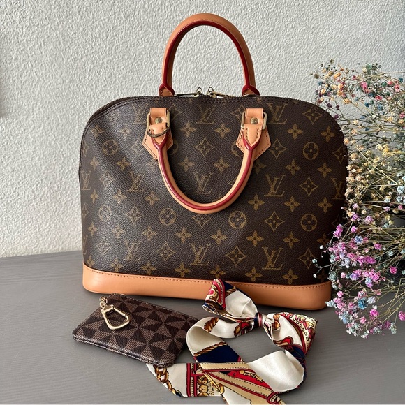 🌷AUTHENTIC Louis Vuitton Alma PM🌷 - Picture 4 of 13